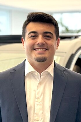 Staff member David Mendoza from ID_3c38d0327ed3