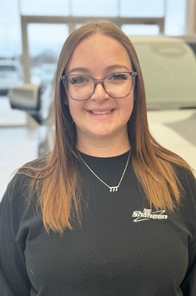 Staff member Jessica Heyden from ID_8cb273b43f1b