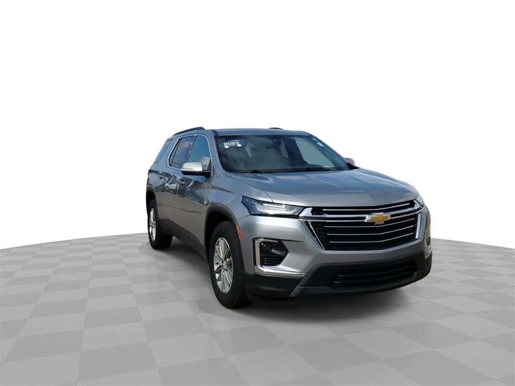 Used 2023 Chevrolet Traverse LT Cloth SUV