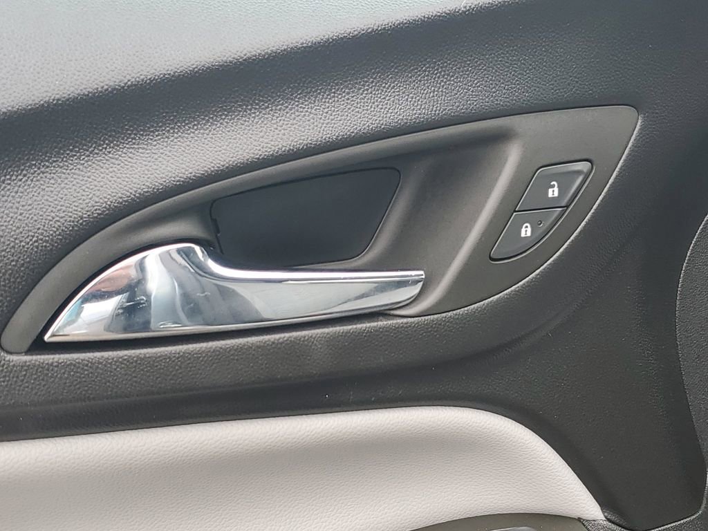 2023 Chevrolet Equinox LS - Photo 25