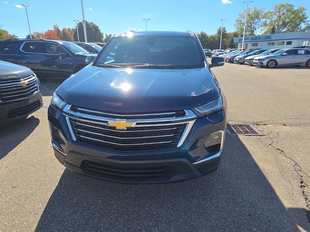 Used 2023 Chevrolet Traverse LT Leather SUV