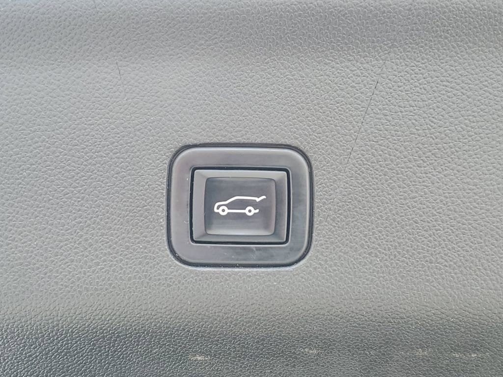 2022 Chevrolet Tahoe RST - Photo 38