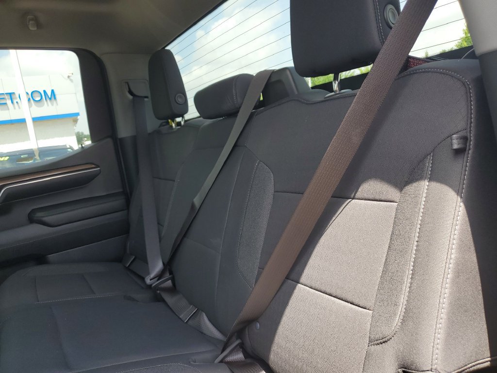 2023 Chevrolet Silverado 1500 LT - Photo 33