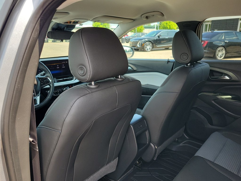 2024 Chevrolet Trax LT - Photo 29