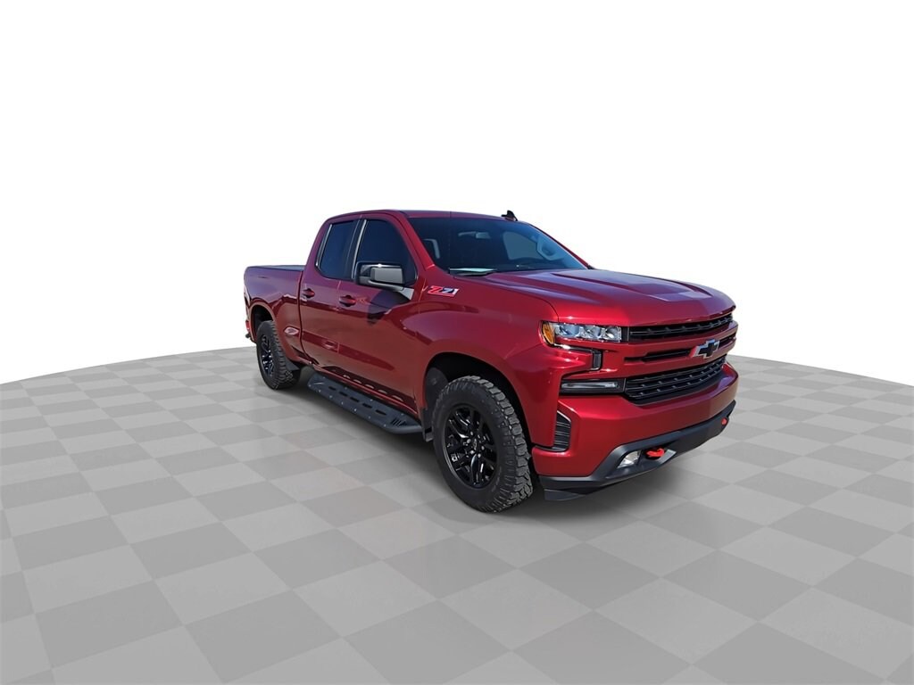 2019 Chevrolet Silverado 1500 RST photo 2