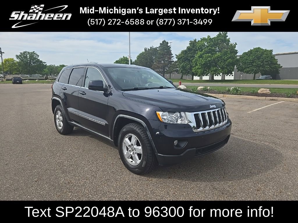 2011 Jeep Grand Cherokee Laredo 4WD's photo
