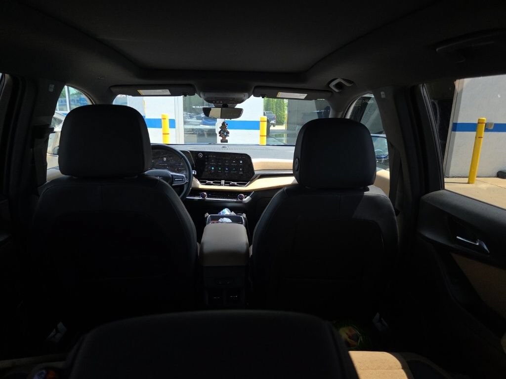 Used 2025 Chevrolet Equinox Activ SUV