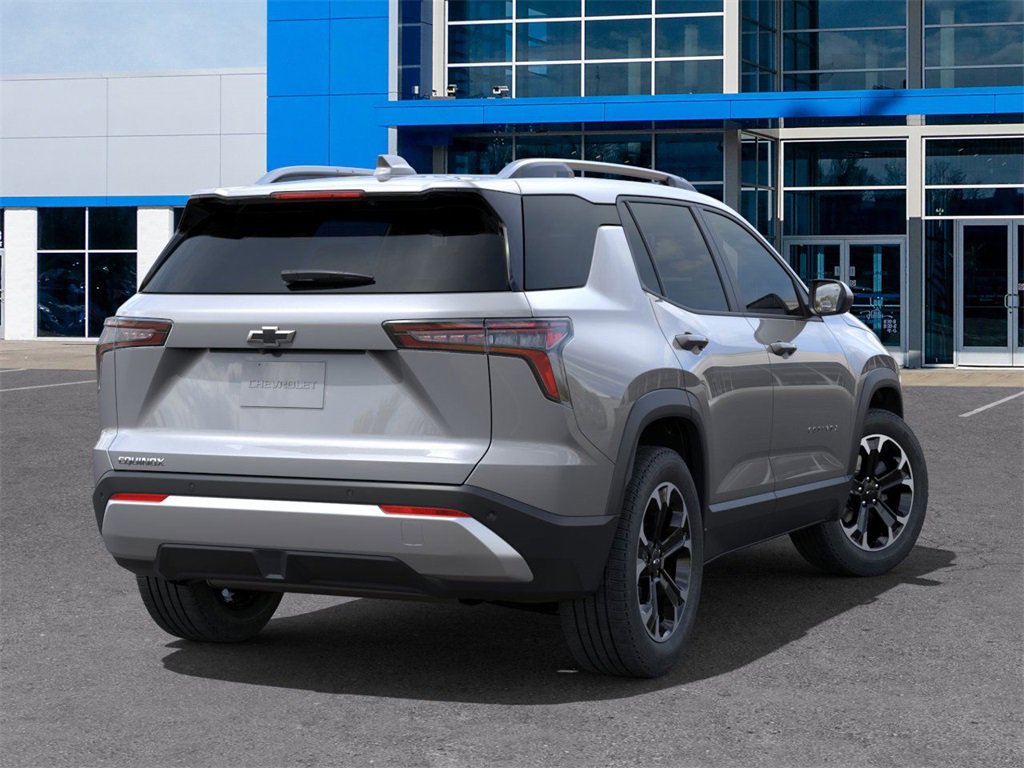 2025 Chevrolet Equinox LT photo 4