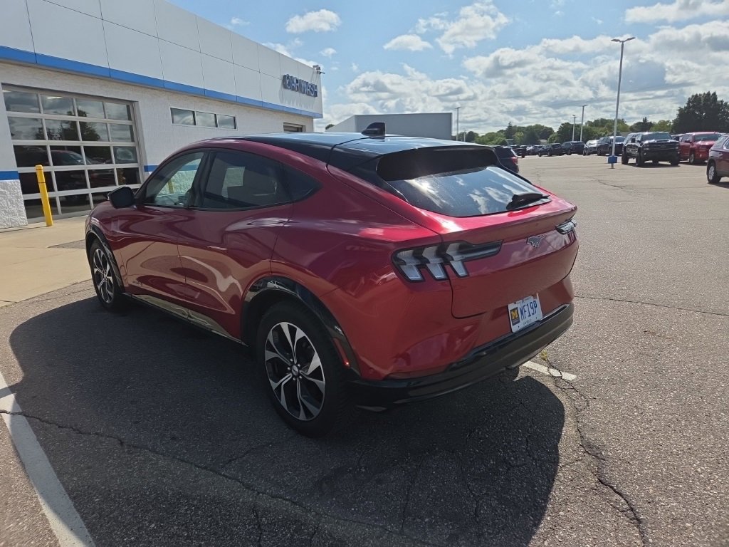 2021 Ford Mustang Mach-E Premium photo 3