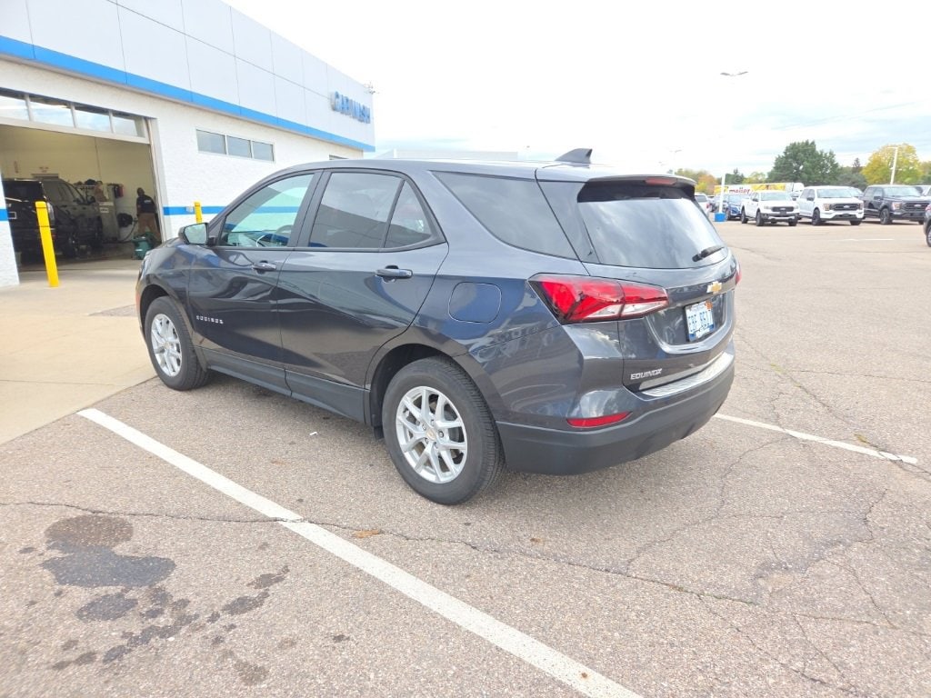 Used 2022 Chevrolet Equinox LS SUV