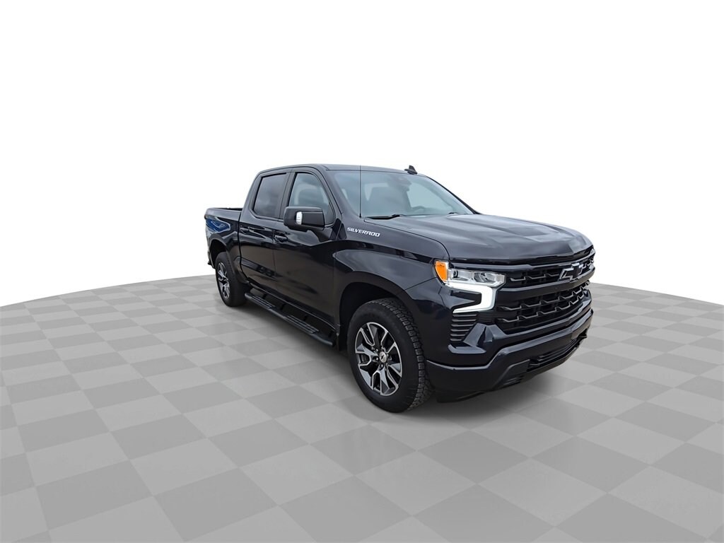 2023 Chevrolet Silverado 1500 RST photo 2