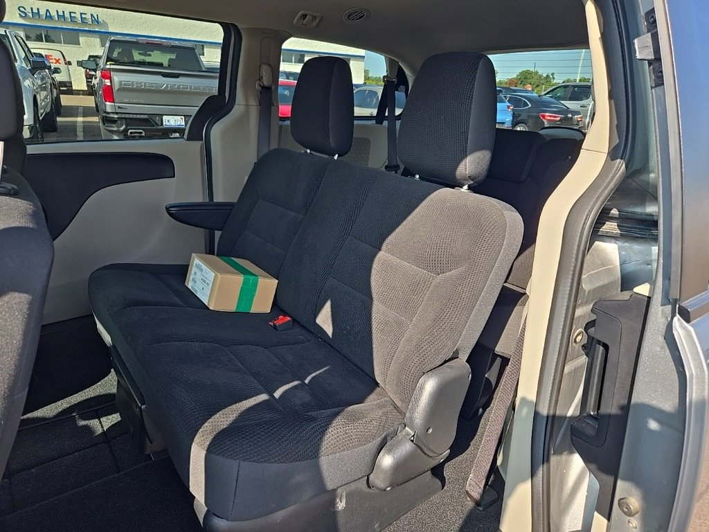 2019 Dodge Grand Caravan SE photo 3