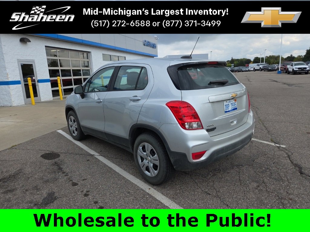 2017 Chevrolet Trax LS photo 3