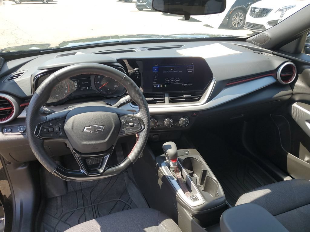 2024 Chevrolet Trax RS - Photo 27