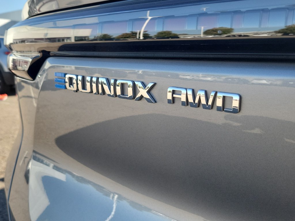 2025 Chevrolet Equinox EV LT - Photo 34