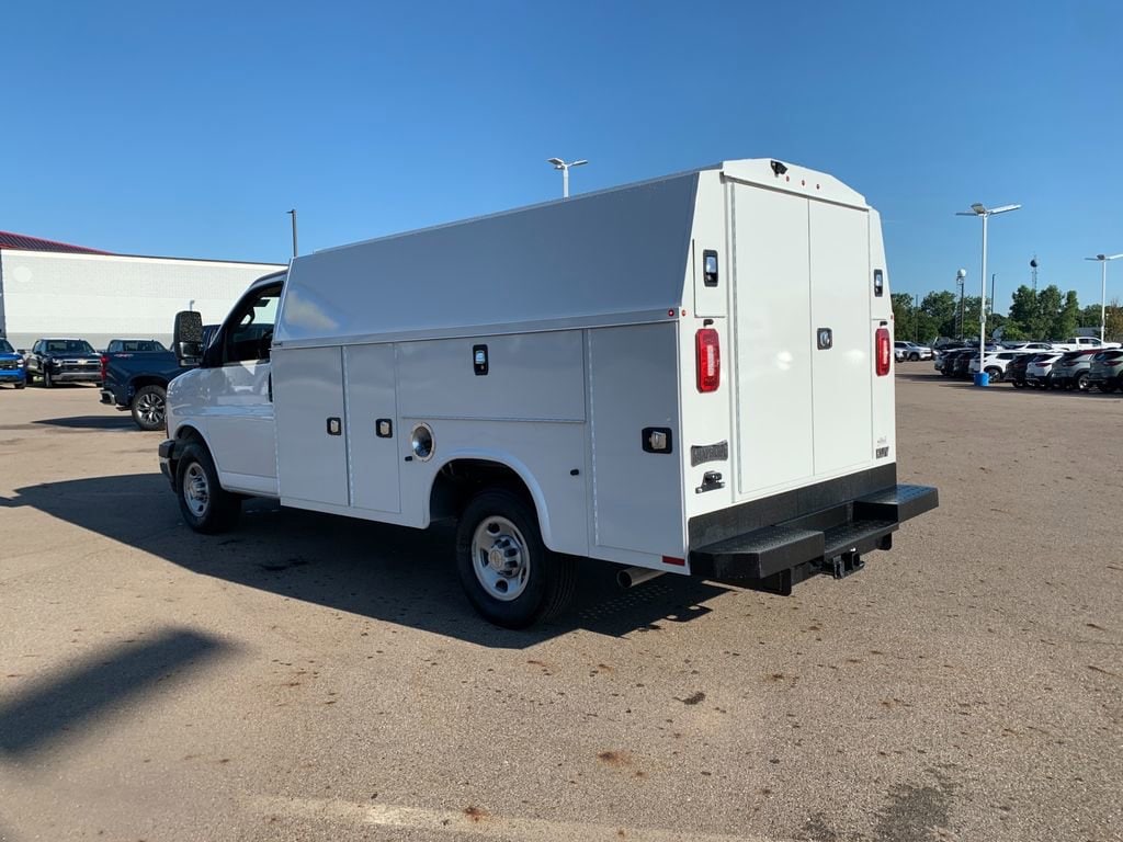 New 2025 Chevrolet Express Cutaway 3500 1WT Cutaway Van
