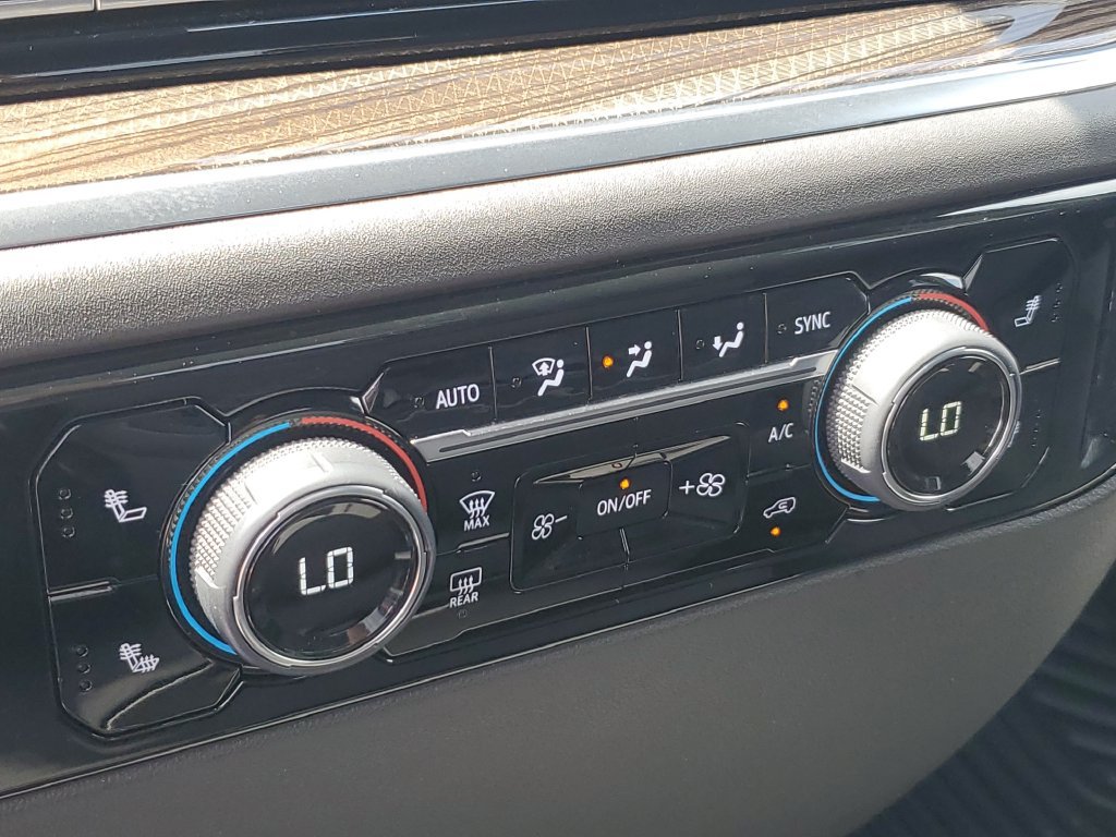 2023 Chevrolet Silverado 1500 LT - Photo 21
