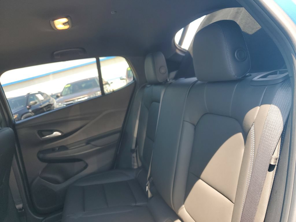 2025 Buick Envista Sport Touring - Photo 31