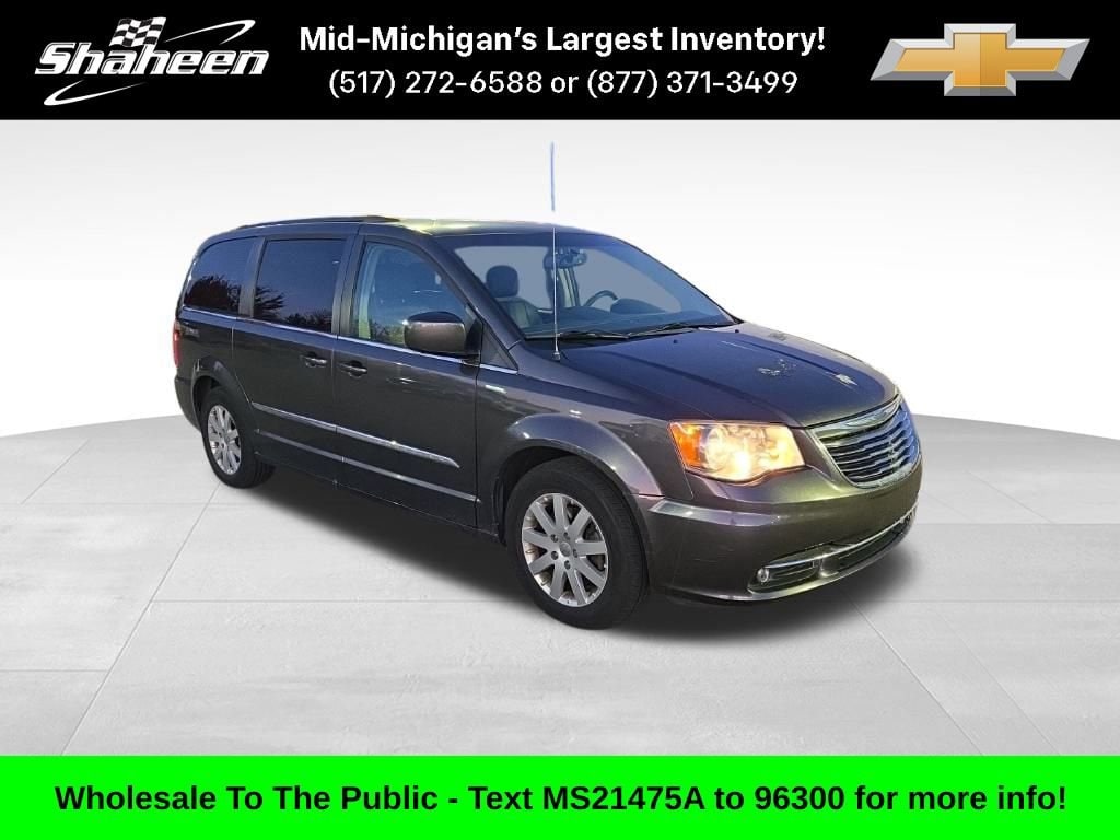 2016 Chrysler Town & Country Touring