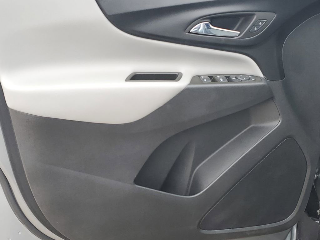 2023 Chevrolet Equinox LS - Photo 24