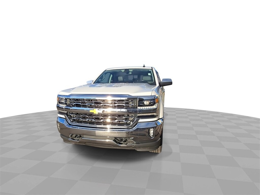 2018 Chevrolet Silverado 1500 LTZ photo 3