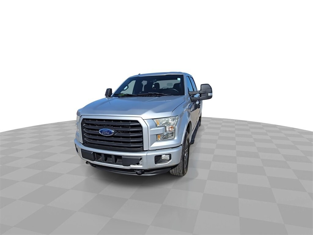 2015 Ford F-150 XLT photo 3