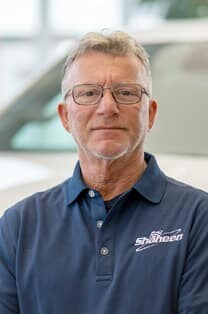 Staff member Lenny Ezzo from ID_35912740ec8a