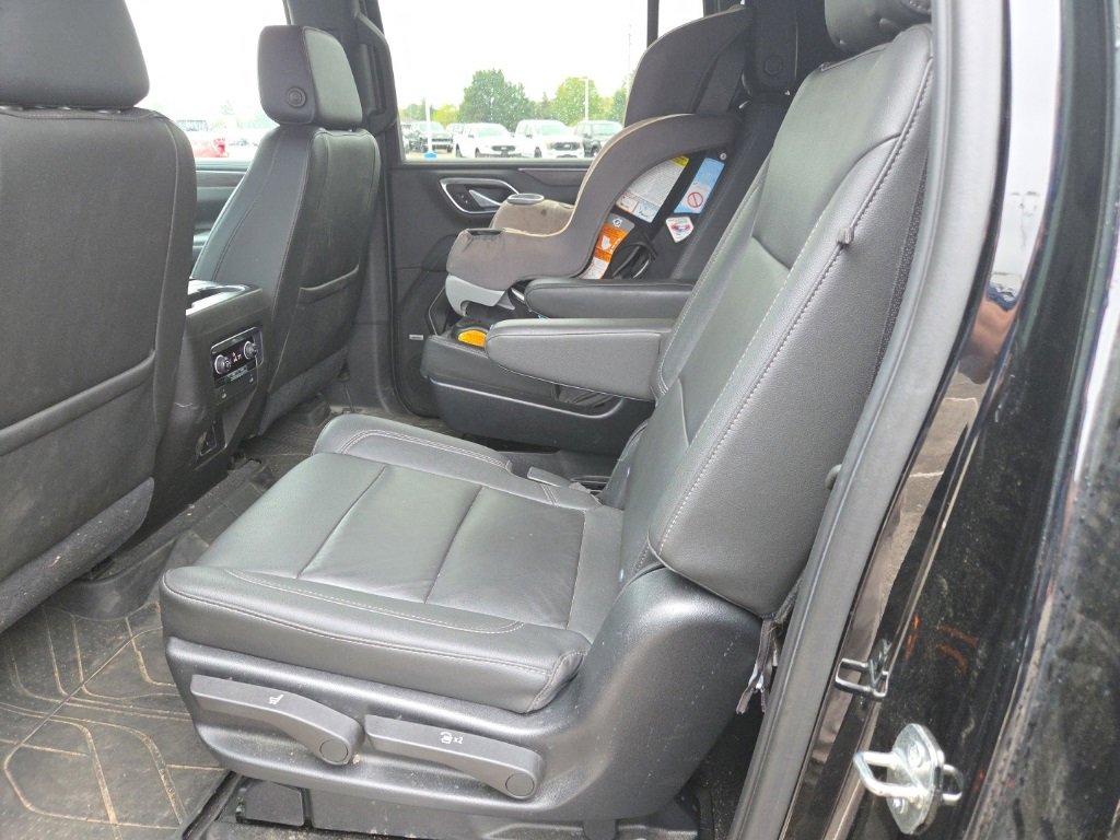 2021 Chevrolet Suburban Z71 photo 4
