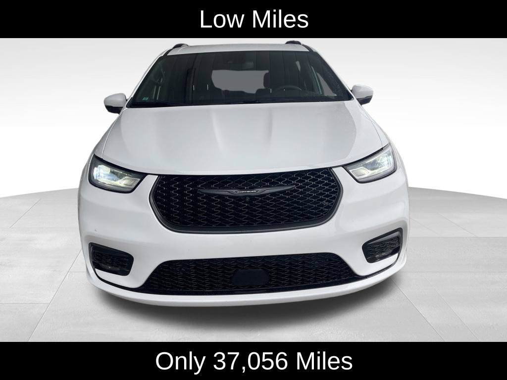 Used 2023 Chrysler Pacifica Touring L AWD Van Passenger Van