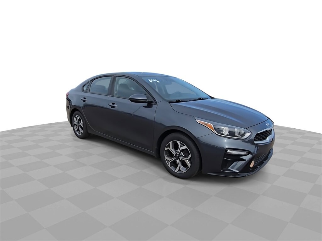 2019 Kia Forte LXS photo 2