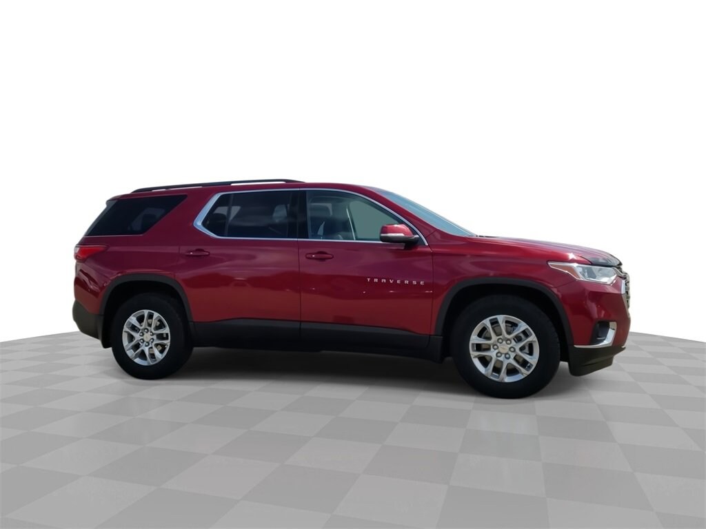 2021 Chevrolet Traverse Cloth photo 2