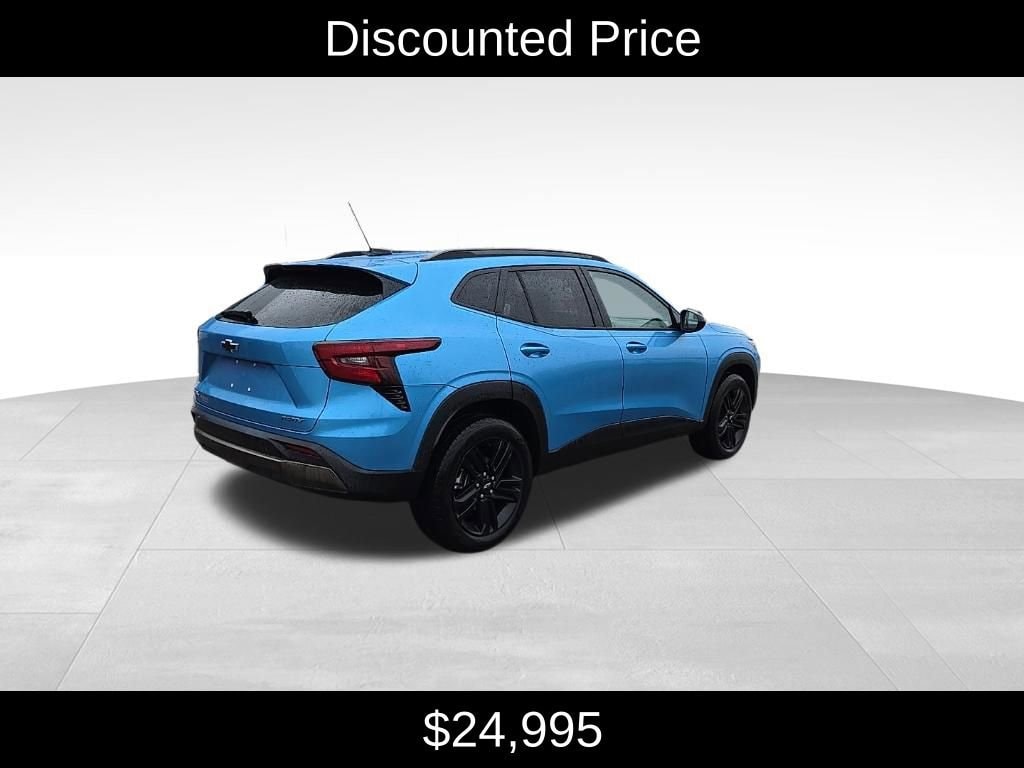 Used 2025 Chevrolet Trax Activ SUV