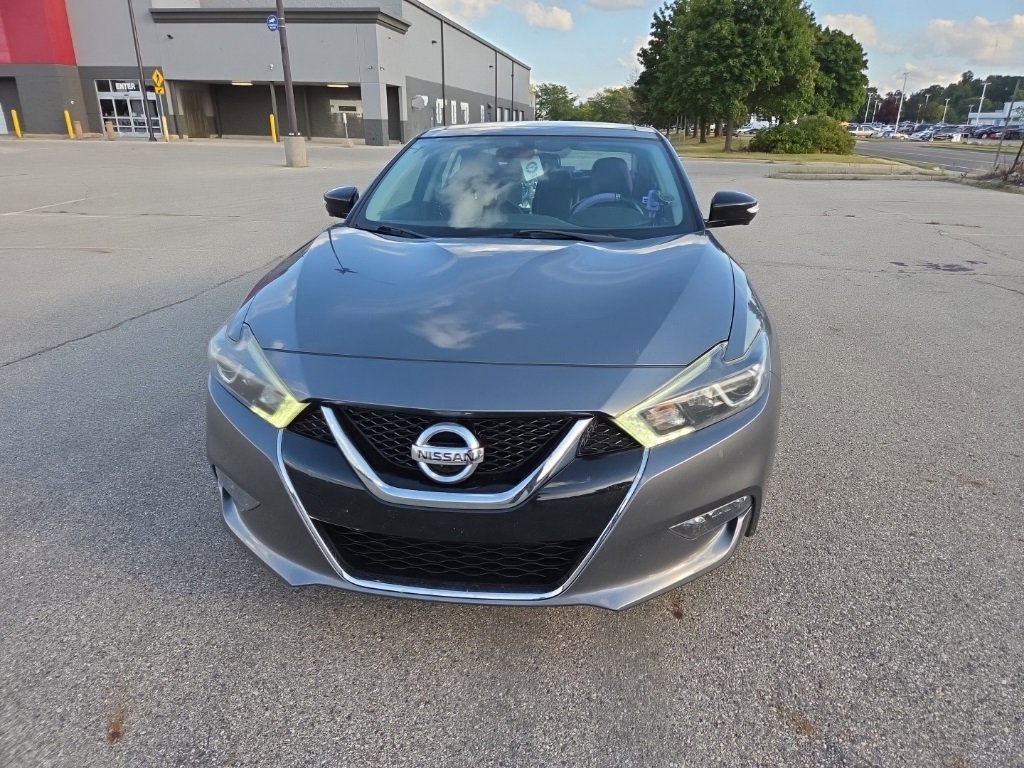 2018 Nissan Maxima Platinum photo 2
