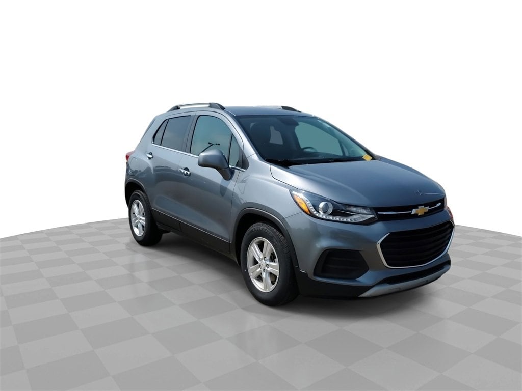 Used 2019 Chevrolet Trax LT with VIN KL7CJLSB2KB852400 for sale in Lansing, MI