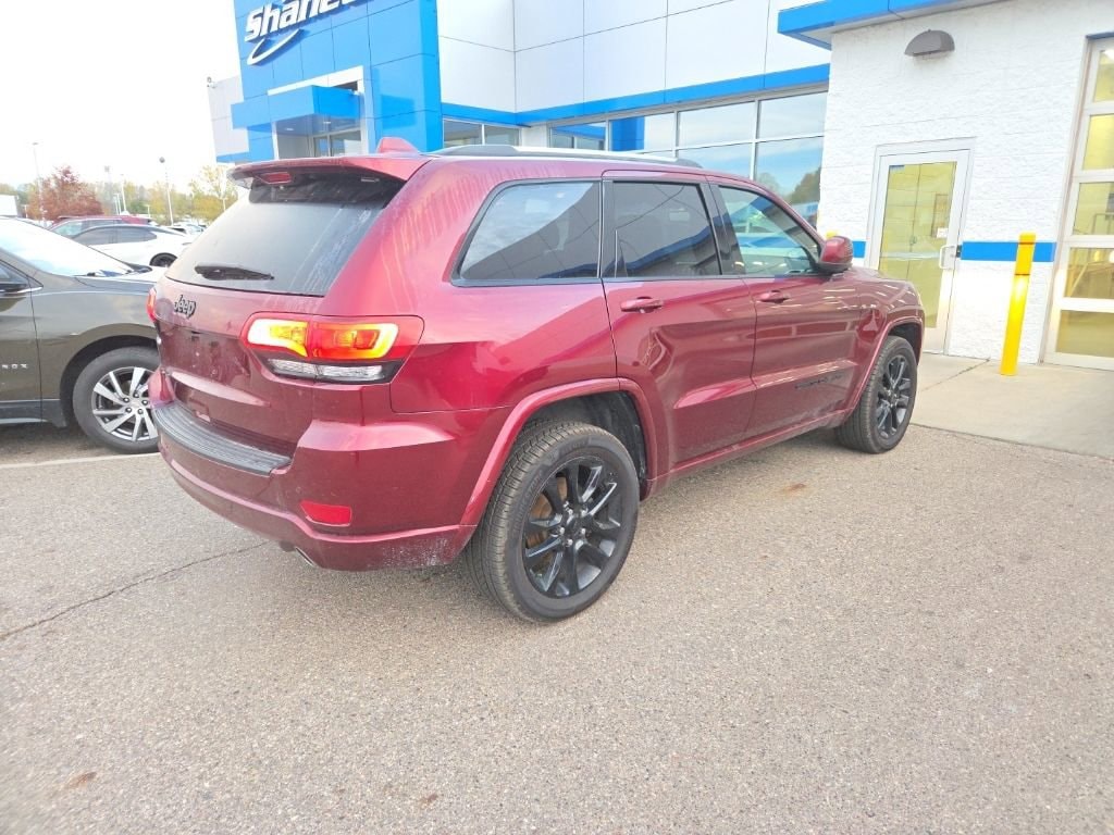 Used 2020 Jeep Grand Cherokee Laredo SUV