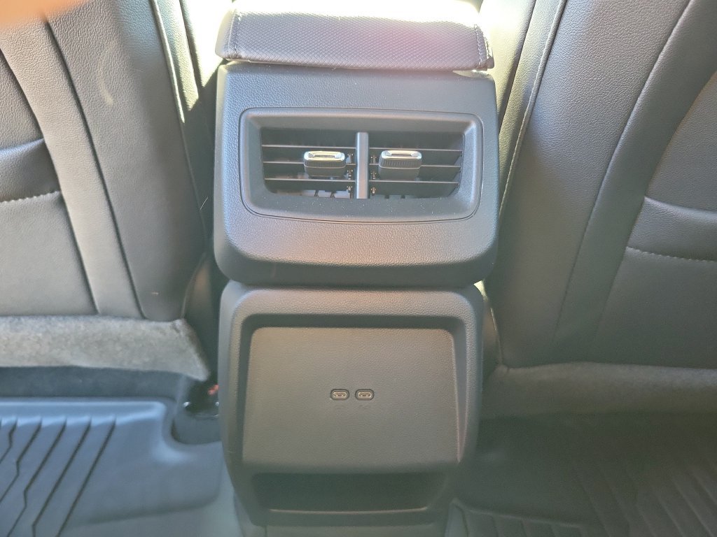 2025 Chevrolet Equinox EV LT - Photo 29