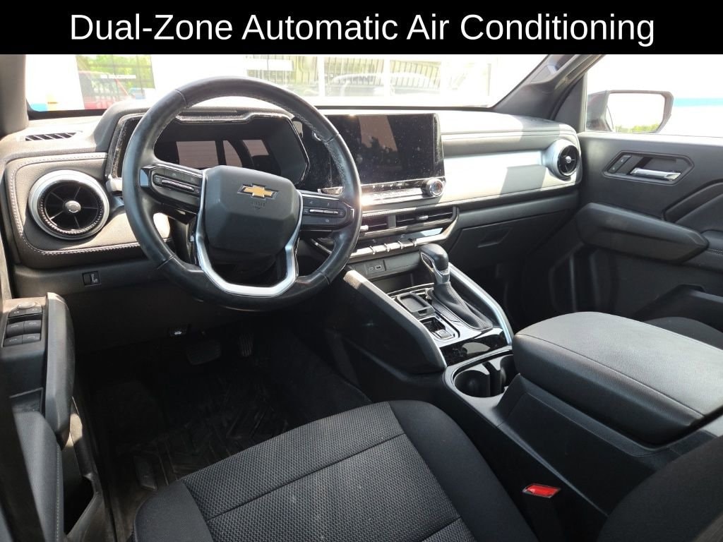 2024 Chevrolet Colorado LT - Photo 13