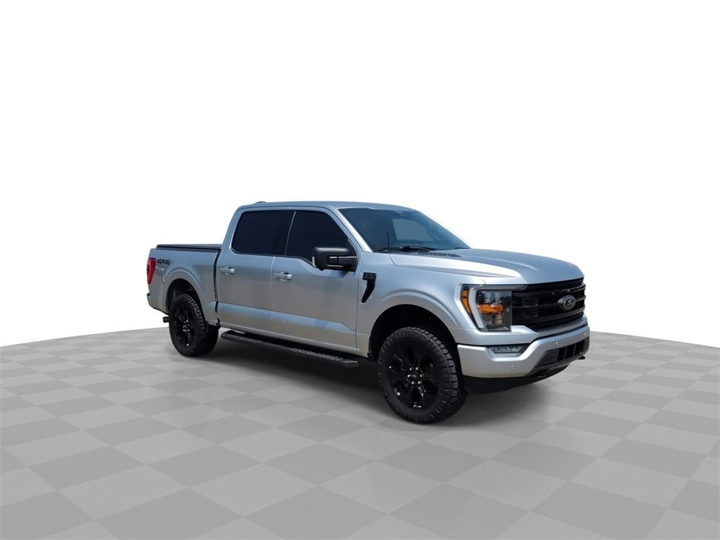 Used 2022 Ford F-150 XLT with VIN 1FTEW1EP3NFB31492 for sale in Lansing, MI