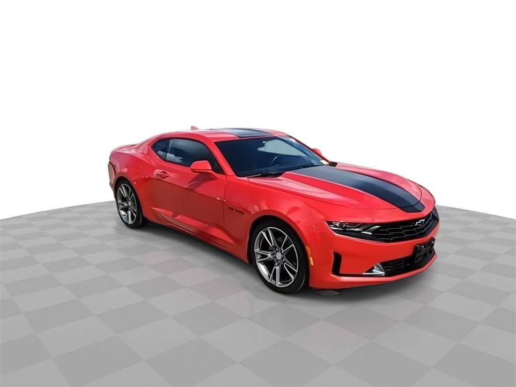 Used 2022 Chevrolet Camaro 1LT with VIN 1G1FB1RX4N0135525 for sale in Lansing, MI
