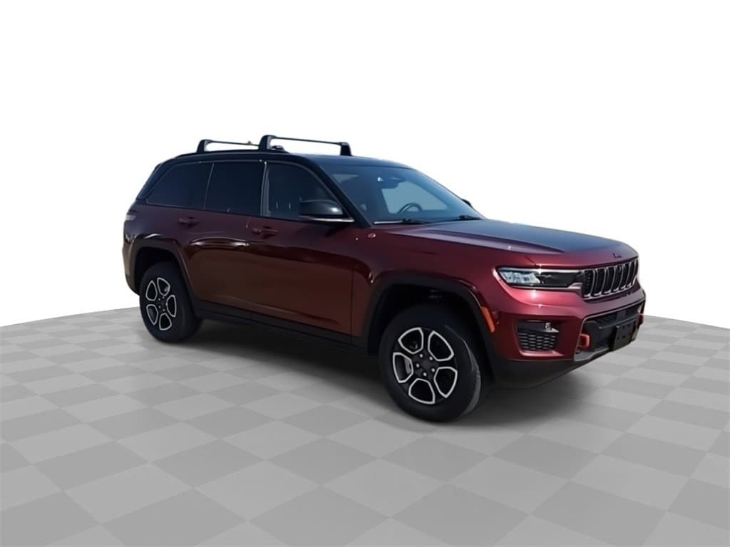 Used 2022 Jeep Grand Cherokee Trailhawk with VIN 1C4RJHCG7N8572980 for sale in Lansing, MI