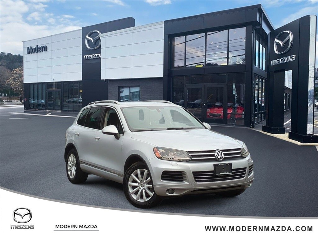 Used 2011 Volkswagen Touareg VR6 SUV