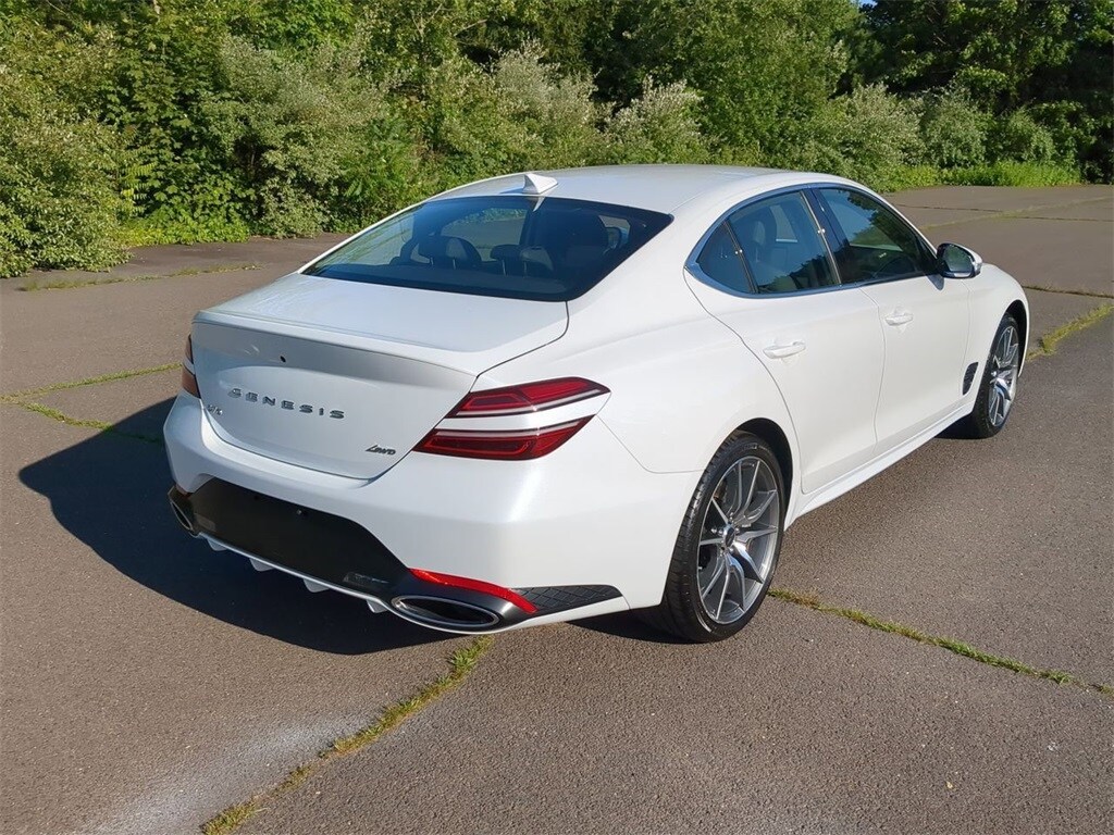 2025 Genesis G70 2.5T photo 3