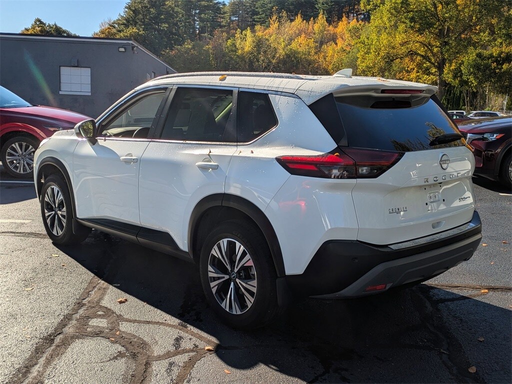 2023 Nissan Rogue SV photo 3