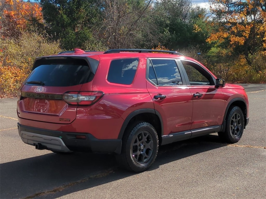Used 2023 Honda Pilot TrailSport SUV
