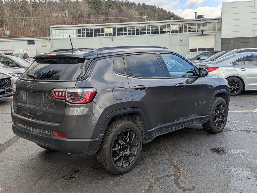 Used 2024 Jeep Compass Latitude SUV