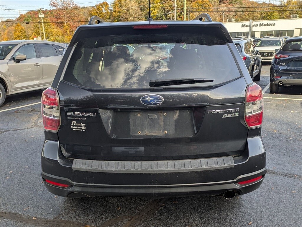 2015 Subaru Forester 2.5i Limited photo 3