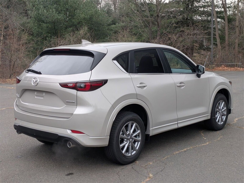 2025 Mazda CX-5 2.5 S Preferred photo 3