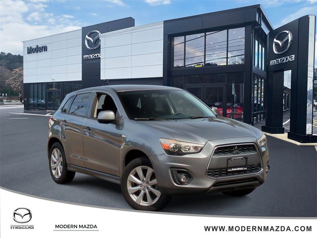 Used 2015 Mitsubishi Outlander Sport ES SUV