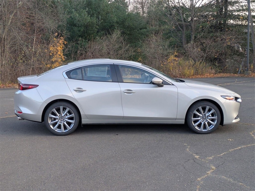 2026 Mazda Mazda3 2.5 s Preferred photo 2