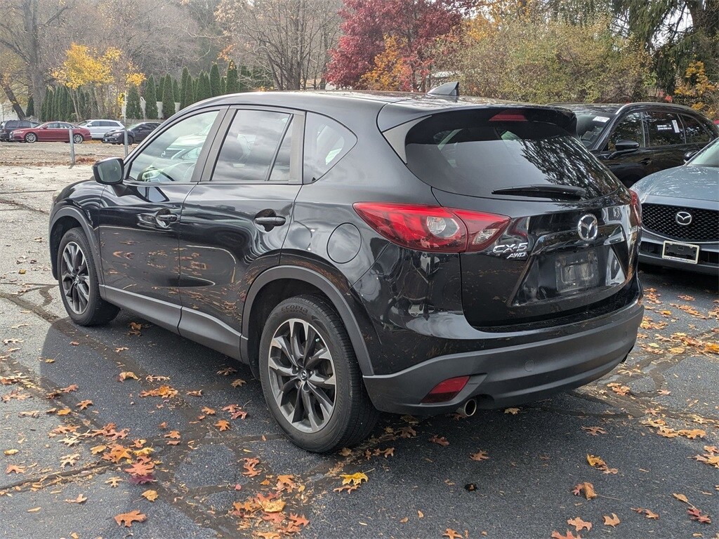 2016 Mazda CX-5 Grand Touring photo 2